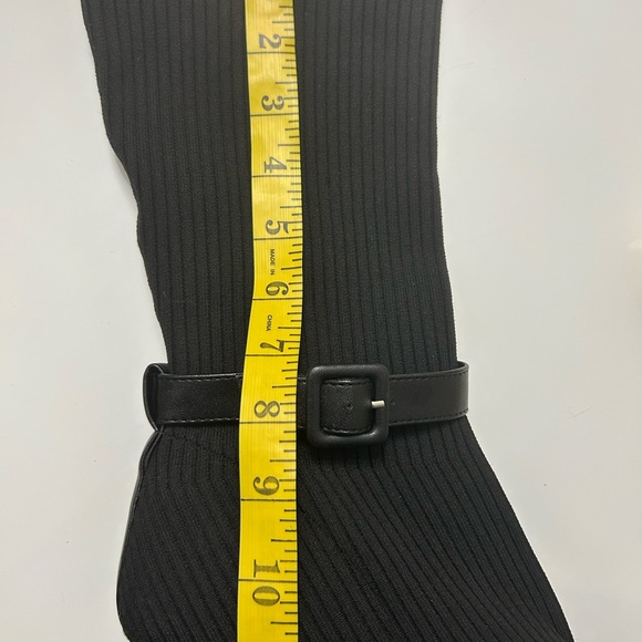 Black Booties w/ Buckle Size 9 NWOT - Picture 13 of 15